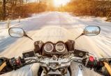 Югорский путешественник в 20-градусные морозы отправился в Тольятти на мотоцикле. ВИДЕО