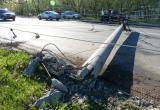 На трассе Нижневартовск - Радужный самосвал зацепил кузовом провода линии электропередачи