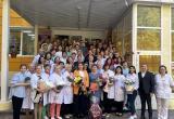 Коллектив Детской поликлиники Нягани проводил на заслуженный отдых главного врача Ирину Лазариву. ФОТО