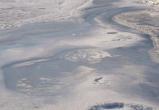 На протоке Прорва двое югорчан на снегоходе провалились под лед