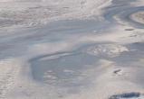 В ХМАО продолжаются поиски двоих мужчин, провалившихся под лед 