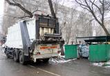 Коммунальщика в Сургутском районе затянуло под пресс мусоровоза