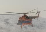 Спасатели эвакуировали из леса в Югре пассажиров вертолета, совершившего вынужденную посадку