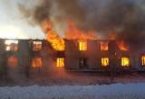 В Сергино сгорел жилой многоквартирный дом, который уже горел накануне Нового года. ФОТО, ВИДЕО
