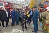 Сотрудники 4 ОФПС МЧС г. Нягани организовали выставку пожарной техники. ФОТО