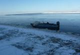 Двое жителей Нягани на маломерном судне оказались в плену льда