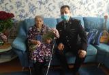 В Нягани вручили свидетельство о предоставлении временного убежища 92-летней труженице тыла из ЛНР