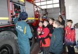 Для школьников Нягани провели экскурсию в пожарно-спасательную часть. ФОТО