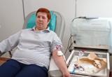 Няганские единороссы сдали кровь во Всемирный день донора