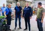 Руслан Кухарук в Ростове-на-Дону встретился с военнослужащими и передал на передовую технику и снаряжение
