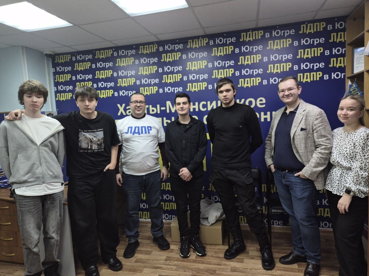 Виктор Сысун обсудил со студентами инициативы ЛДПР &laquo;За достойную жизнь студентов&raquo;  