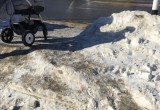 Снег на тротуарах