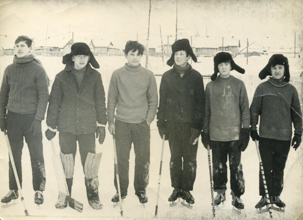 Фото 1972 год учащиеся школы поселка Нях 
