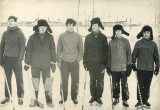 1972 год учащиеся школы поселка Нях 