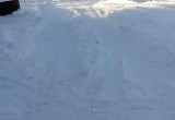 Управляющая компания ООО "СВЖЭК" не выполняет обязательства по уборке снега. ФОТО