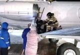 В Югорске сотрудники МЧС спасли ребёнка, застрявшего в турбине самолёта-памятника. ФОТО
