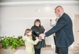 12 няганских семей получили ключи от новых квартир. ФОТО
