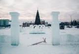 В Нягани завершается строительство Ледового городка. ФОТО