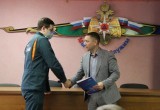 Пожарным-спасателям Нягани вручили благодарности от Главы города. ФОТО