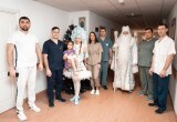 Дед Мороз – единоросс навестил маленьких пациентов Няганской окружной больницы. ФОТО