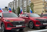 В Нягани организовали автопробег в честь Дня России. ФОТО