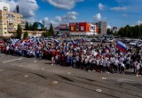 В Нягани прошёл автопробег, посвященный Дню Государственного флага. ФОТОРЕПОРТАЖ