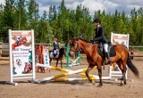 В Нягани на территории центра «Патриот» прошли соревнования по конному спорту. ФОТО