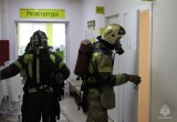 Сотрудники МЧС Югры провели пожарно-тактические учения в поликлинике Нягани. ФОТО