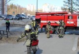 Сотрудники МЧС Югры провели пожарно-тактические учения в поликлинике Нягани. ФОТО
