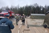 На учебно-тренировочном полигоне в няганском Центре "Патриот" прошли масштабные пожарные учения. ФОТО