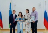 В Администрации Нягани поздравили выпускников-медалистов. ФОТО