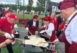 На праздновании Дня города Нягани блинопеки из Ялуторовска испекли метровые блины