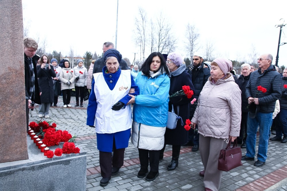 В Нягани прошла акция «Колокол памяти», посвящённая Дню памяти жертв политических репрессий В Нягани прошла акция «Колокол памяти», посвящённая Дню памяти жертв политических репрессий