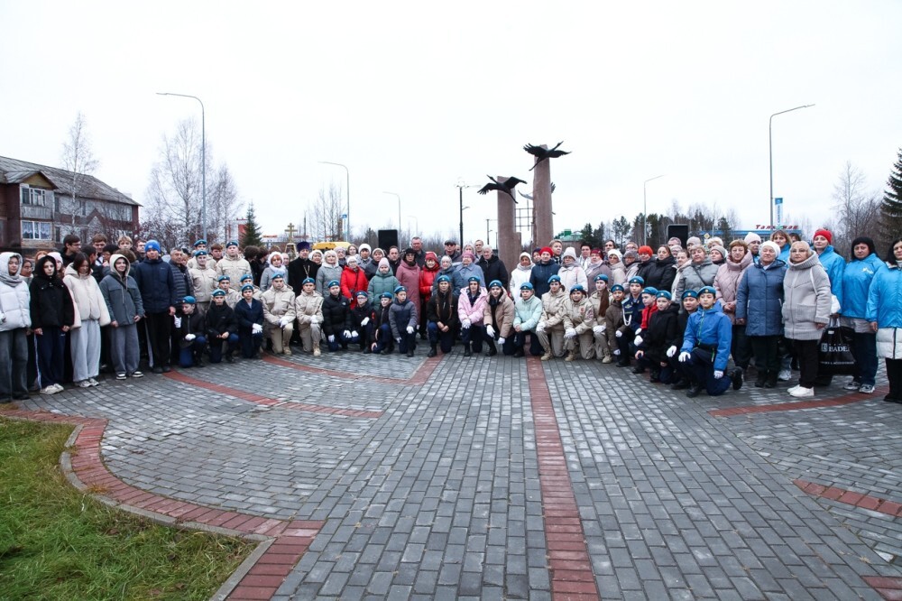 В Нягани прошла акция «Колокол памяти», посвящённая Дню памяти жертв политических репрессий В Нягани прошла акция «Колокол памяти», посвящённая Дню памяти жертв политических репрессий