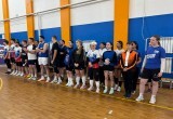 В Нягани прошел благотворительный турнир по волейболу в поддержку участников СВО. ФОТО