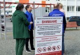 В Нягани проверяют безопасность детских площадок. ФОТО