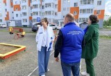 В Нягани проверяют безопасность детских площадок. ФОТО