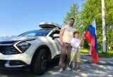 Более 30 машин присоединились в Нягани к автопробегу, посвященному Дню России
