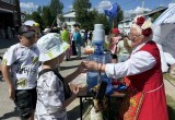 Для жителей микрорайона &laquo;Дорожник&raquo; в Нягани провели День добрососедства &laquo;Выходи гулять&raquo;. ФОТО