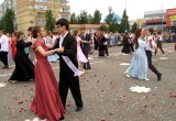 "Белая черёмуха" в Нягани: 357 выпускников шагнули в новую жизнь